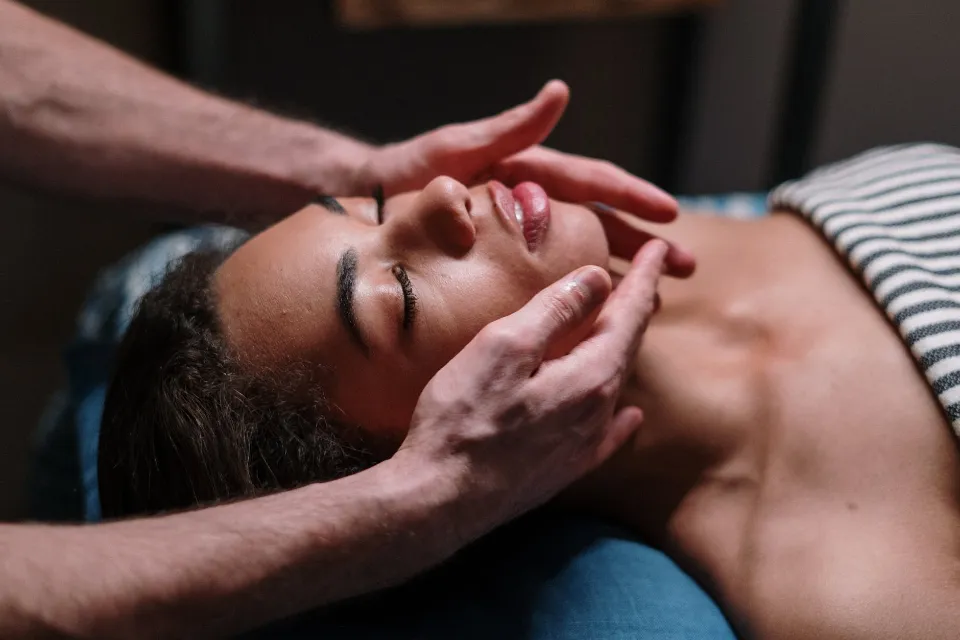 Acupuncture vs. Massage - How to Choose